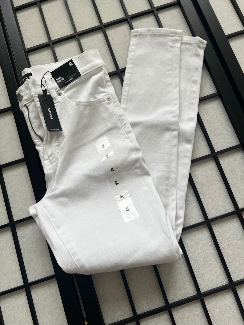 Women’s Stretch Jeans - Classic Slim Fit